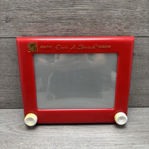 Mattel 2009 etch sketch red - a,
