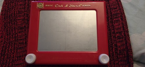 Mattel 2009 etch sketch - 2009, red