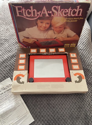 Etch sketch peter - sketch, pan