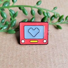 Heart Etch a Sketch Enamel Pin