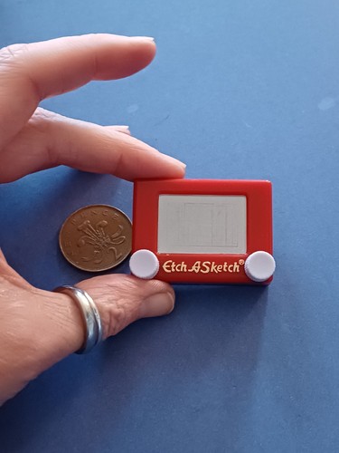 World smallest etch sketch - world's,
